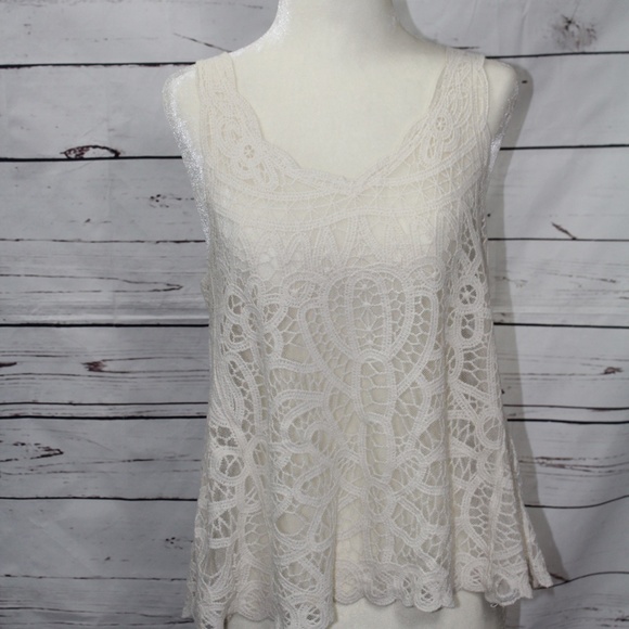 Nabee Tops - Nabee Lace Tank Top Size M